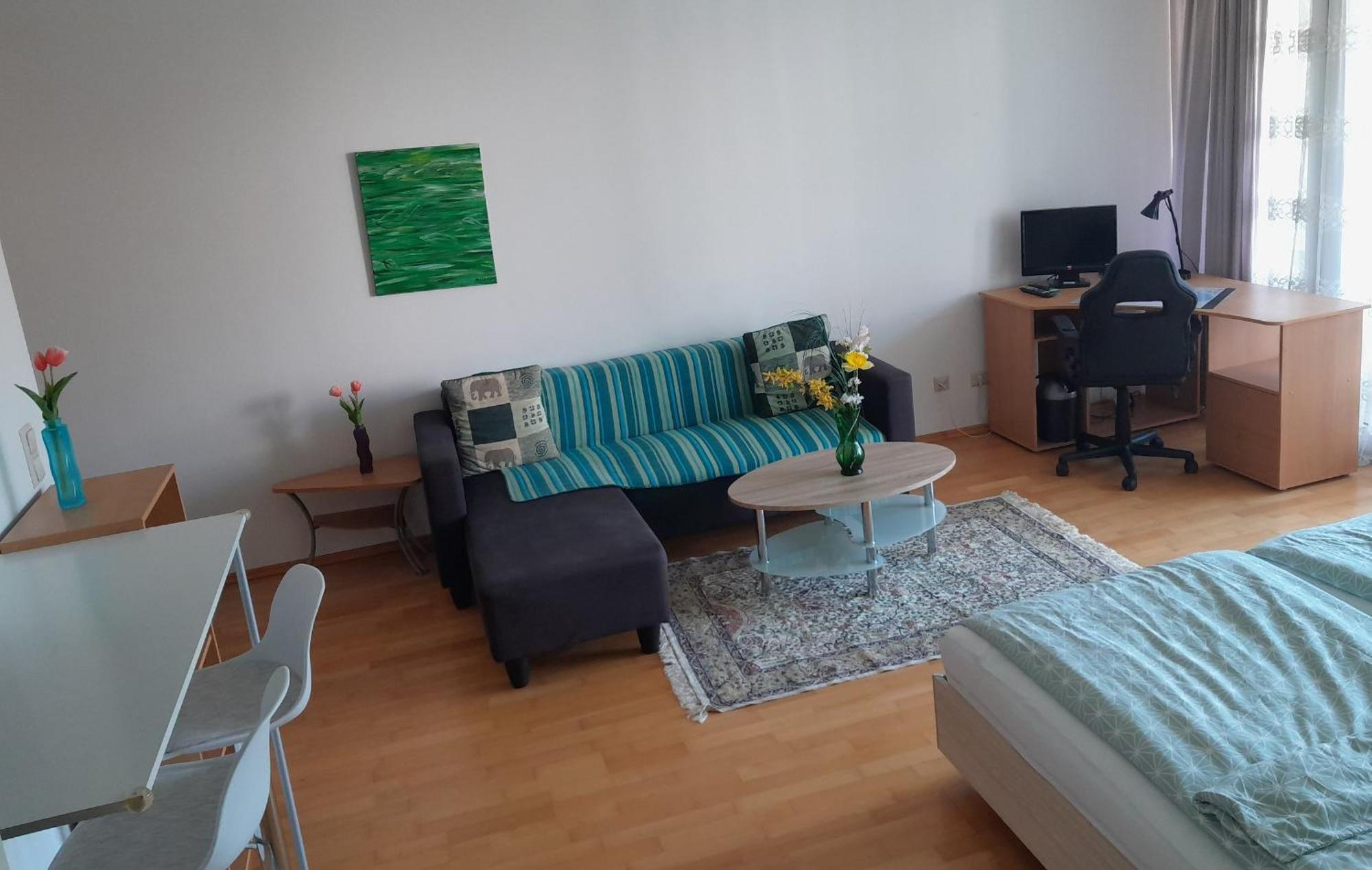Serviced Apartment With Sunny Balcony Відень Екстер'єр фото